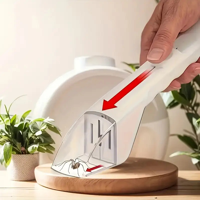 Cattura-insetti portatile con  - Gardening Tools Needed recensione e prezzo
